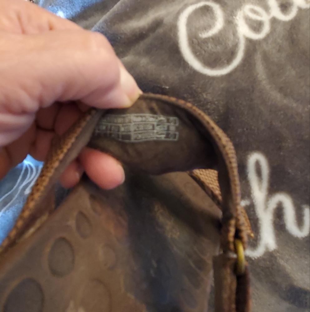 Vionic Tan Textured Sandals - Picture 4 of 4
